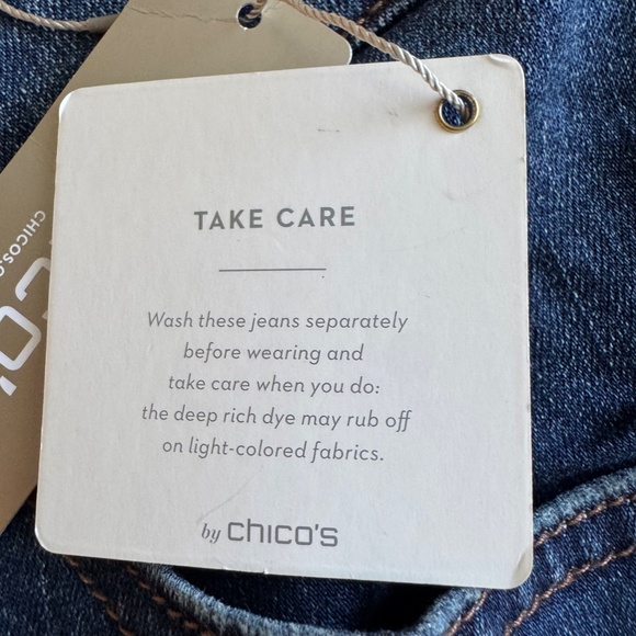 Chico's Platinum Boyfriend Jeans, Chico's size 1.5 - Picture 12 of 14